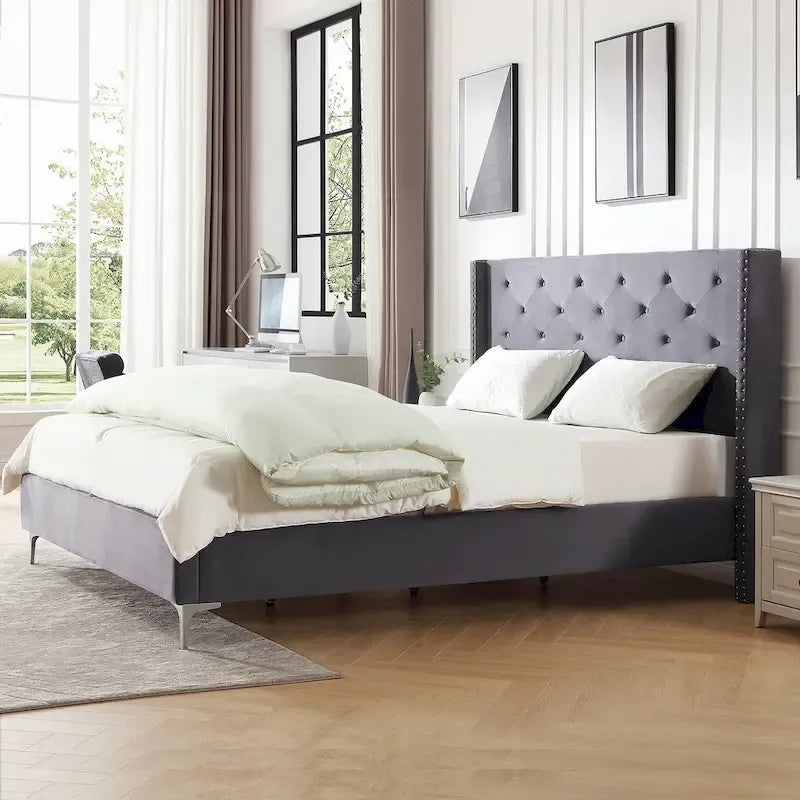 Struttura Letto con Piattaforma Queen Size Rivestita in Velluto con Gambe in Metallo da 15 cm