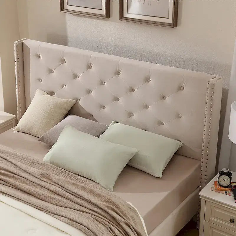 Struttura Letto con Piattaforma Queen Size Rivestita in Velluto con Gambe in Metallo da 15 cm