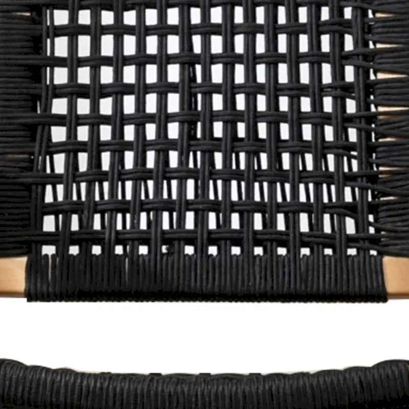 Poltrona di design con seduta in corda intrecciata e struttura in legno, marrone e nero