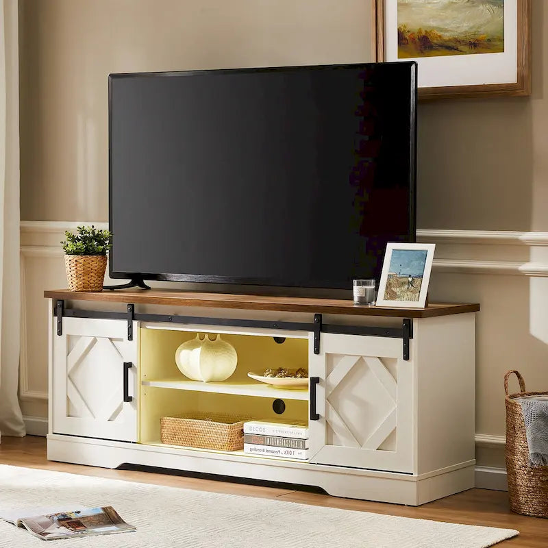 Mobile TV scorrevole in stile rustico con porta a granaio