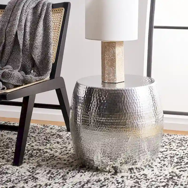 SAFAVIEH Helaine Silver Round Table - 15 W x 15 D x 16 H - 15Wx15Dx16H