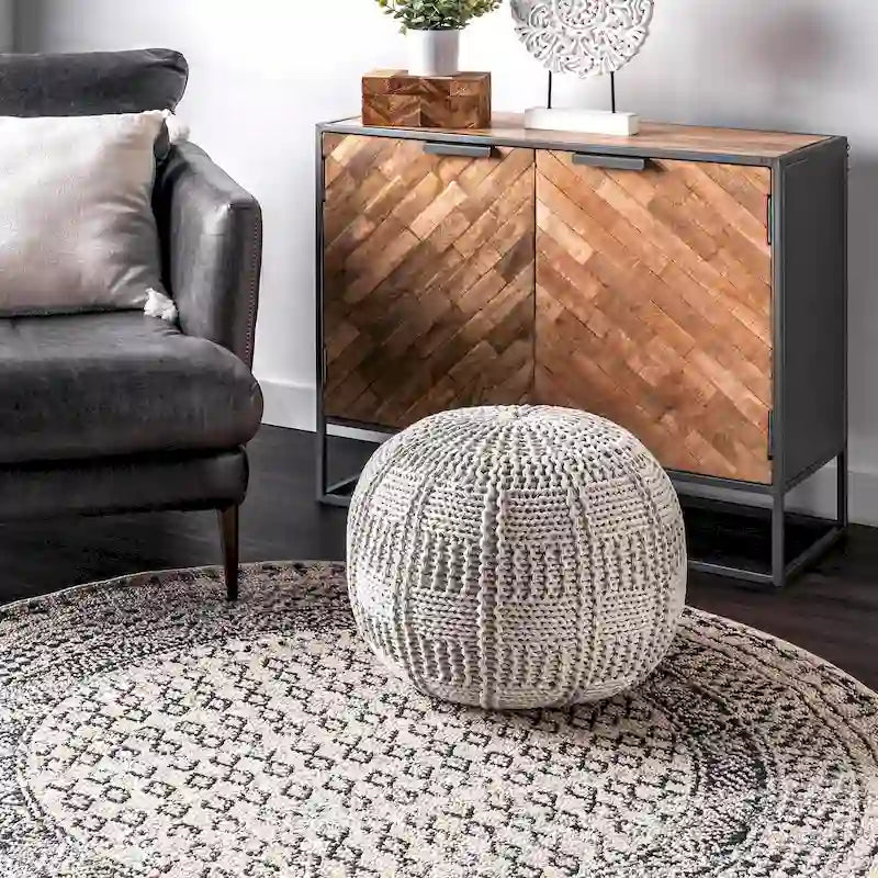 Pouf in cotone lavorato a maglia a treccia informale