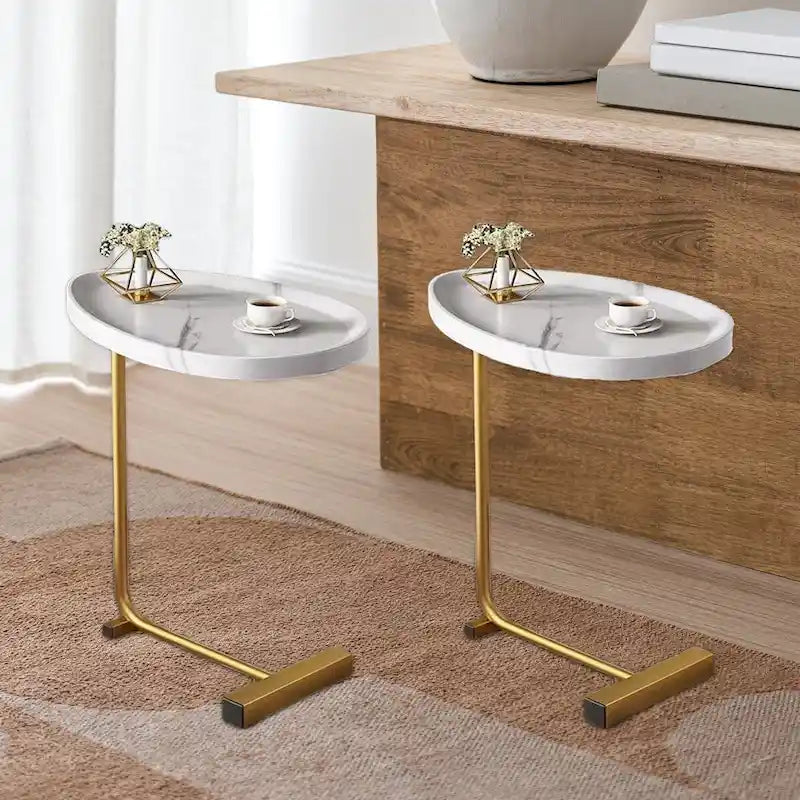 2 comodini a C bianchi, tavolino, comodino per divano e letto