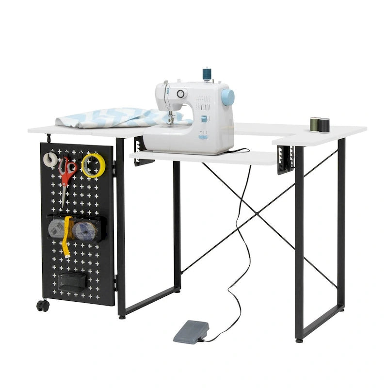 Tavolo da cucito girevole con pannello portaoggetti e piattaforma regolabile