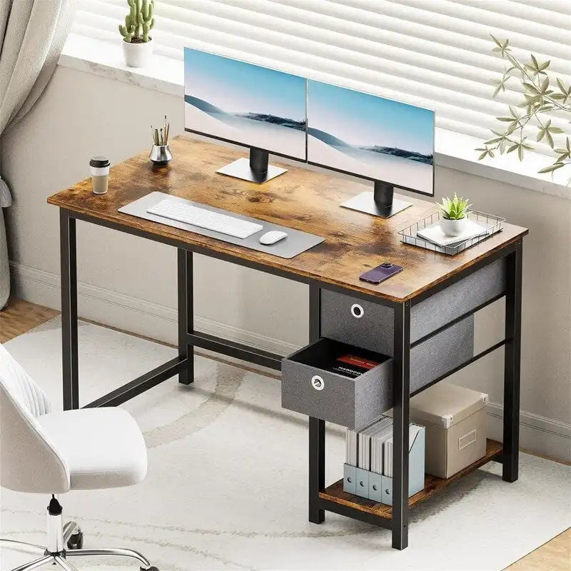 Scrivania per computer con cassetti